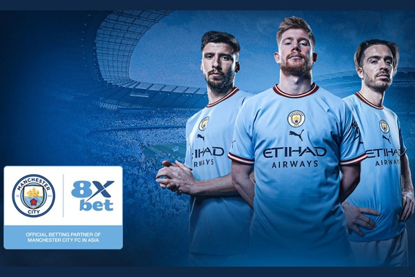 Hình ảnh đối tác chính thức giữa 8xbet và Manchester City FC